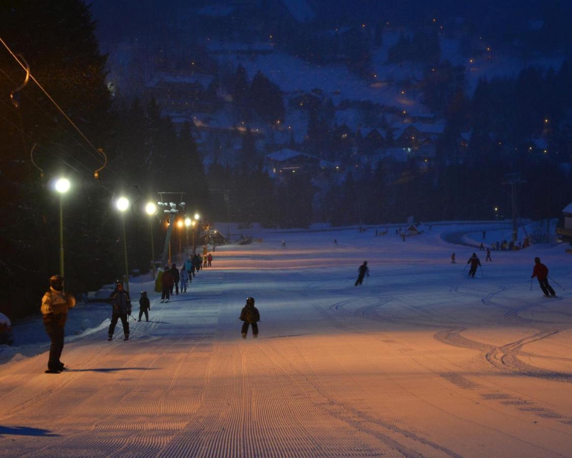Harrachov Resident Apartments "Terrace & Chill" - High Speed Wifi, Smart Tv, Netflix, Disney Plus Exteriör bild